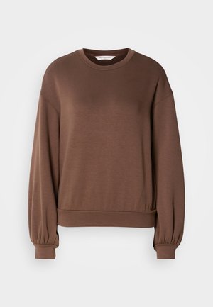 Bruine pullover sweatshirt van zacht materiaal, met een ronde halslijn, lange ballonmouwen en een geribde zoom. Vlotte textuur met minimale details.