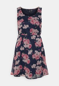 Blommig klänning med marinblå bakgrund, prydd med rosa rosor och små blommor. ärmlös design, empire midja och svängd nederkant. Lättviktigt tyg.