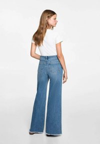 Mango Kids Kavbojke na trapez - blue