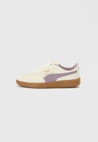 Seleccionado, vapor gray/plum jam