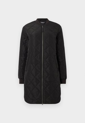 Veste matelassée noire avec un design long, des poignets côtelés et une fermeture éclair à l'avant. Le matériau a une texture lisse et un motif en losanges.