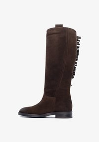 Wybrany, marrone