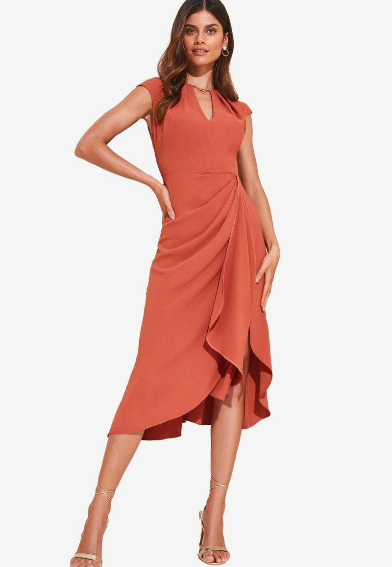Lipsy SHORT SLEEVE KEYHOLE REGULAR FIT - Freizeitkleid - orange