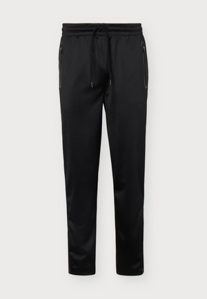 Pier One Sport by Zalando, ESSENTIAL TRAINING TAPERED FIT TRICOT JOGGER - Долнище на анцуг - black