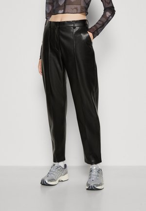 VILA VIDAGMAR RW 7 8 COATED NOOS - Pantalones - black