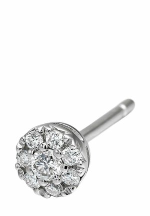 Pendiente de plata con un diamante central redondo rodeado de múltiples diamantes redondos más pequeños en un diseño de racimo floral.