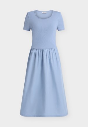 Marc O'Polo DENIM, C NECK VOLANT - Φόρεμα ημέρας - medium blue