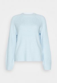Maglione lavorato a maglia di colore azzurro chiaro con scollatura rotonda, maniche lunghe e tessuto strutturato che presenta delicate finiture lungo le spalle.