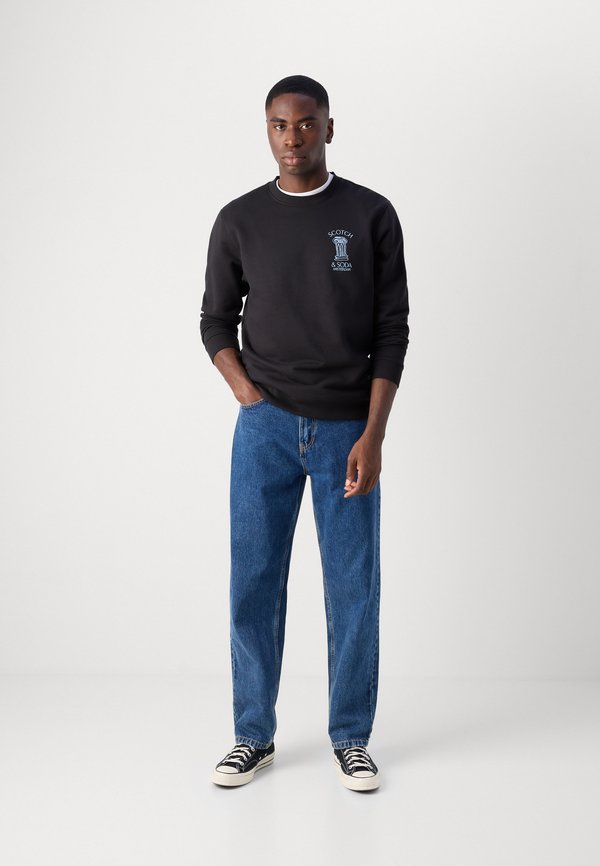 LEFT CHEST ARTWORK - Sweatshirt3