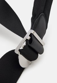 KARL LAGERFELD Dagryggsäck - black