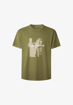 Maslinasto zelena pamućna majica sa kratkim rukavima, sa belim grafičkim printom i tekstom "Pepe Jeans London" na prednjoj strani.