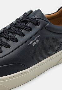 BOSS GARY - Sportcipő - dark blue