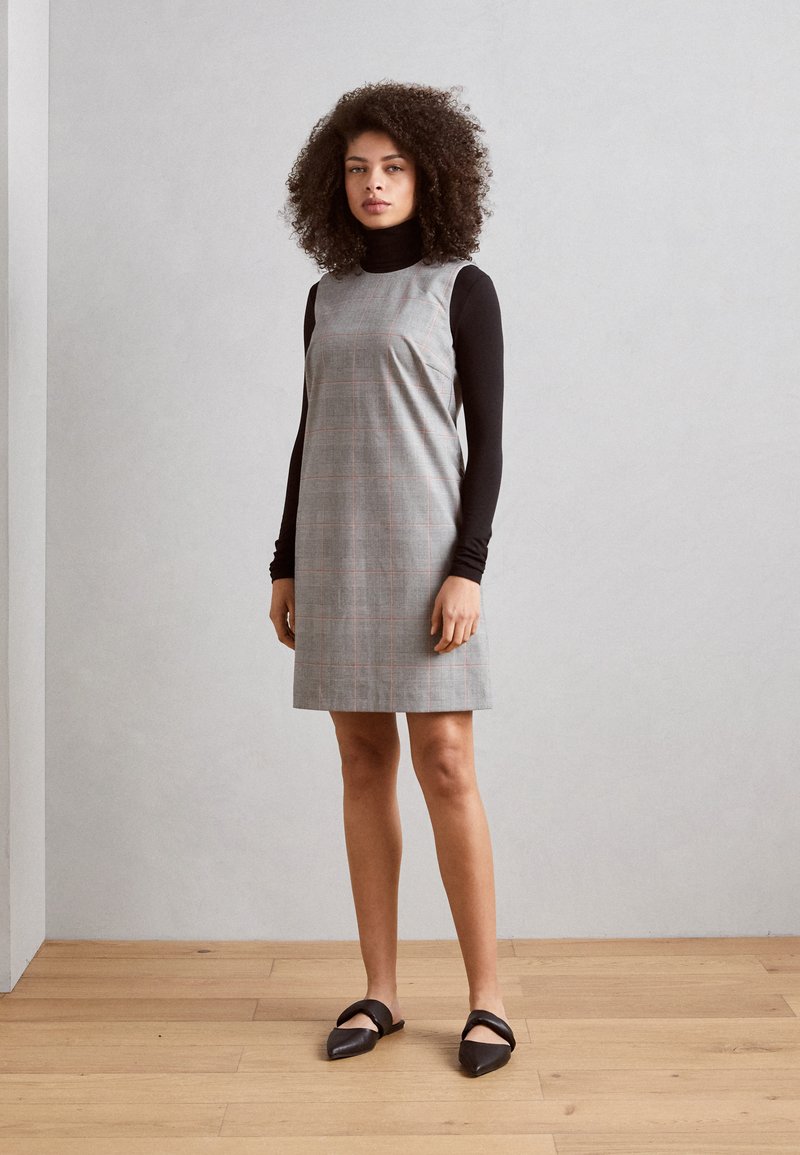 Esprit - SHIFT DRESS - Vapaa-ajan mekko - medium grey, Suurenna