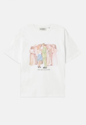 Carne Bollente MEET CUTE HOW I MET YOUR FATHER  - Printtipaita - white