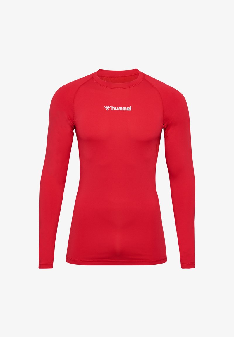 Rotes langärmliges Sportshirt aus elastischem Material mit Rundhalsausschnitt und einem dezenten Logo auf der Brust.