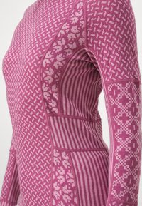 Kari Traa SMEKKER LS - Strikkegenser - plum