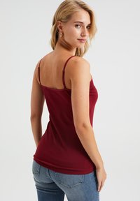 WE Fashion SINGLET - Top - red