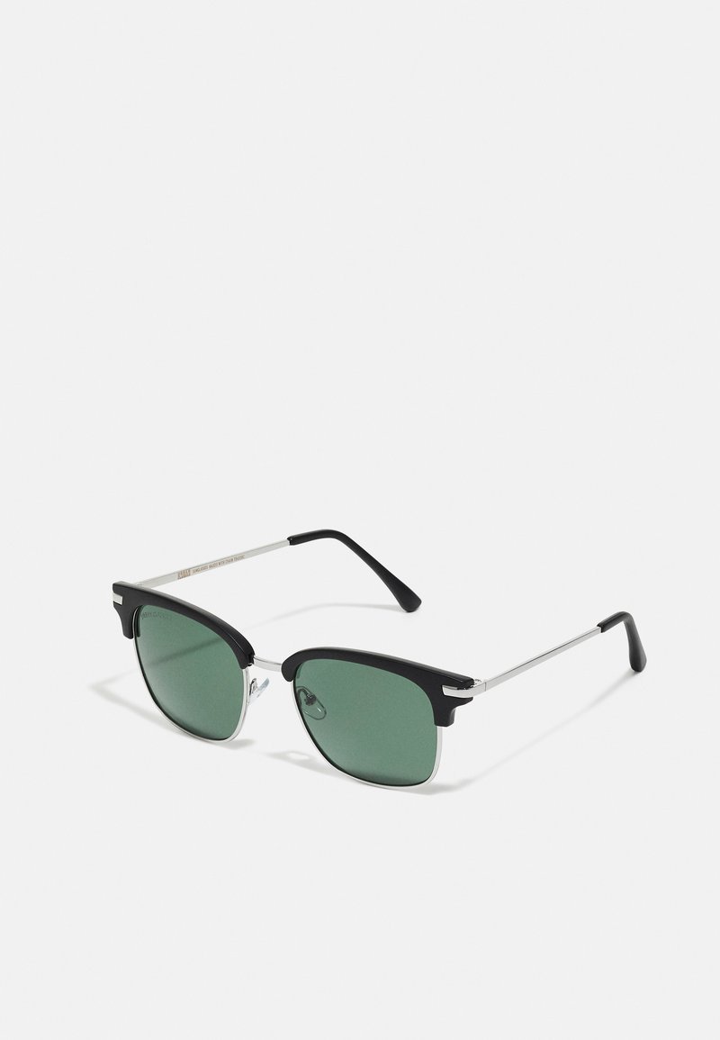 Urban Classics SUNGLASSES CRETE WITH PEARL CHAIN UNISEX - Γυαλιά ηλίου - black/green with pearl chain