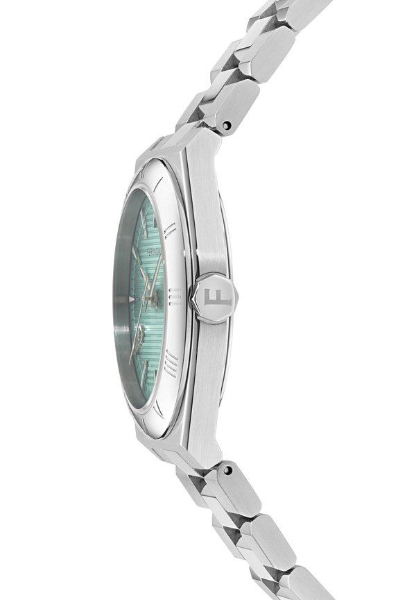 ZB-VEGA UPPER EAST 35MM-F - Watch3