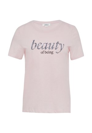 Lichtroze katoenen t-shirt met korte mouwen en een ronde hals. "beauty of being" in zilveren pailletten over de voorkant gedrukt.