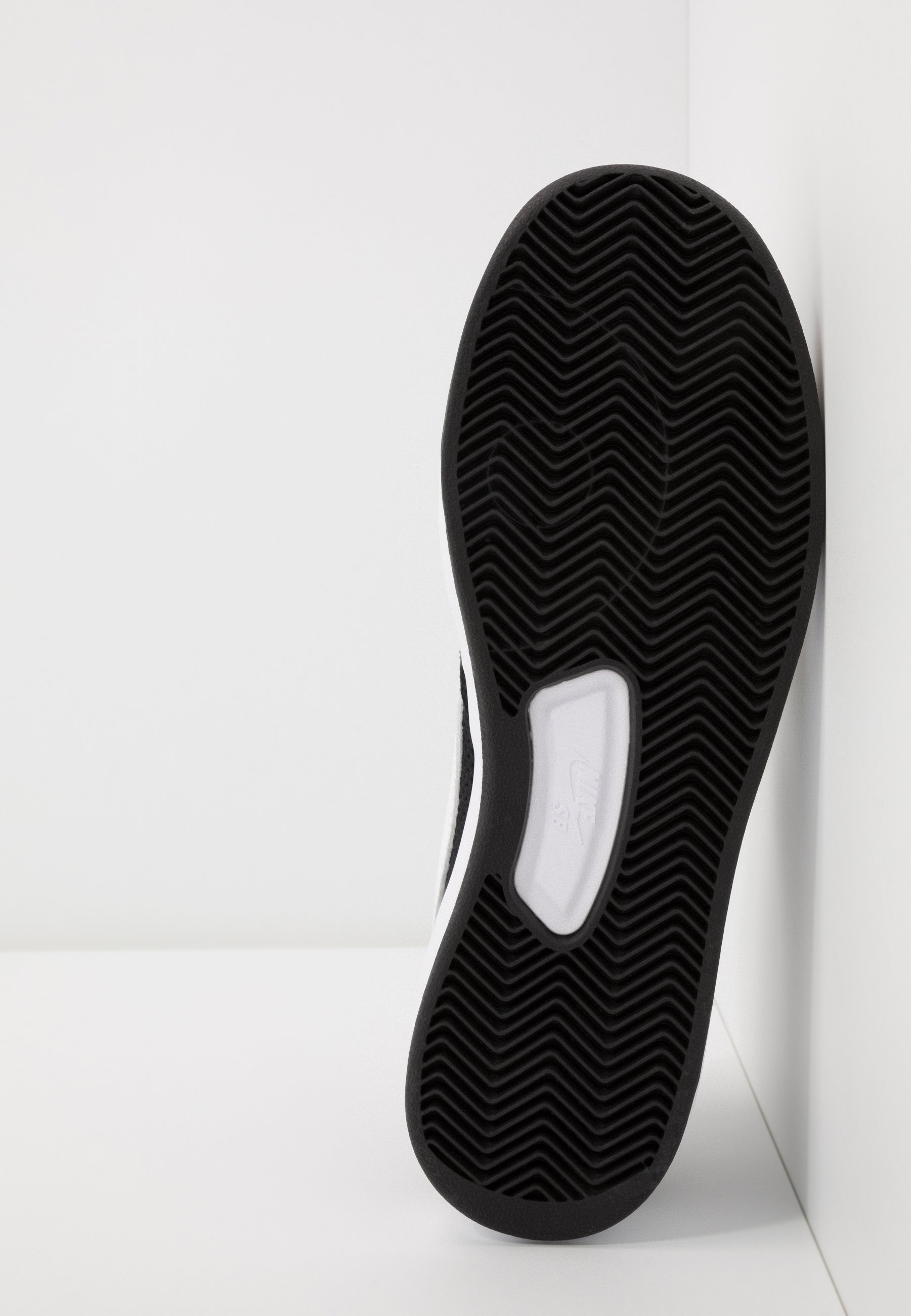 nike sb adversary zalando