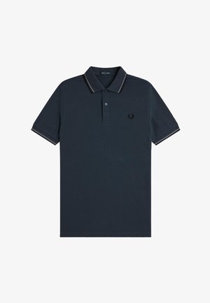 Marineblauw polohemd met korte mouwen, voorzien van een knoopsluiting met twee knopen, een geribde kraag en manchetten met dunne grijze strepen, en een klein geborduurd logo op de borst.