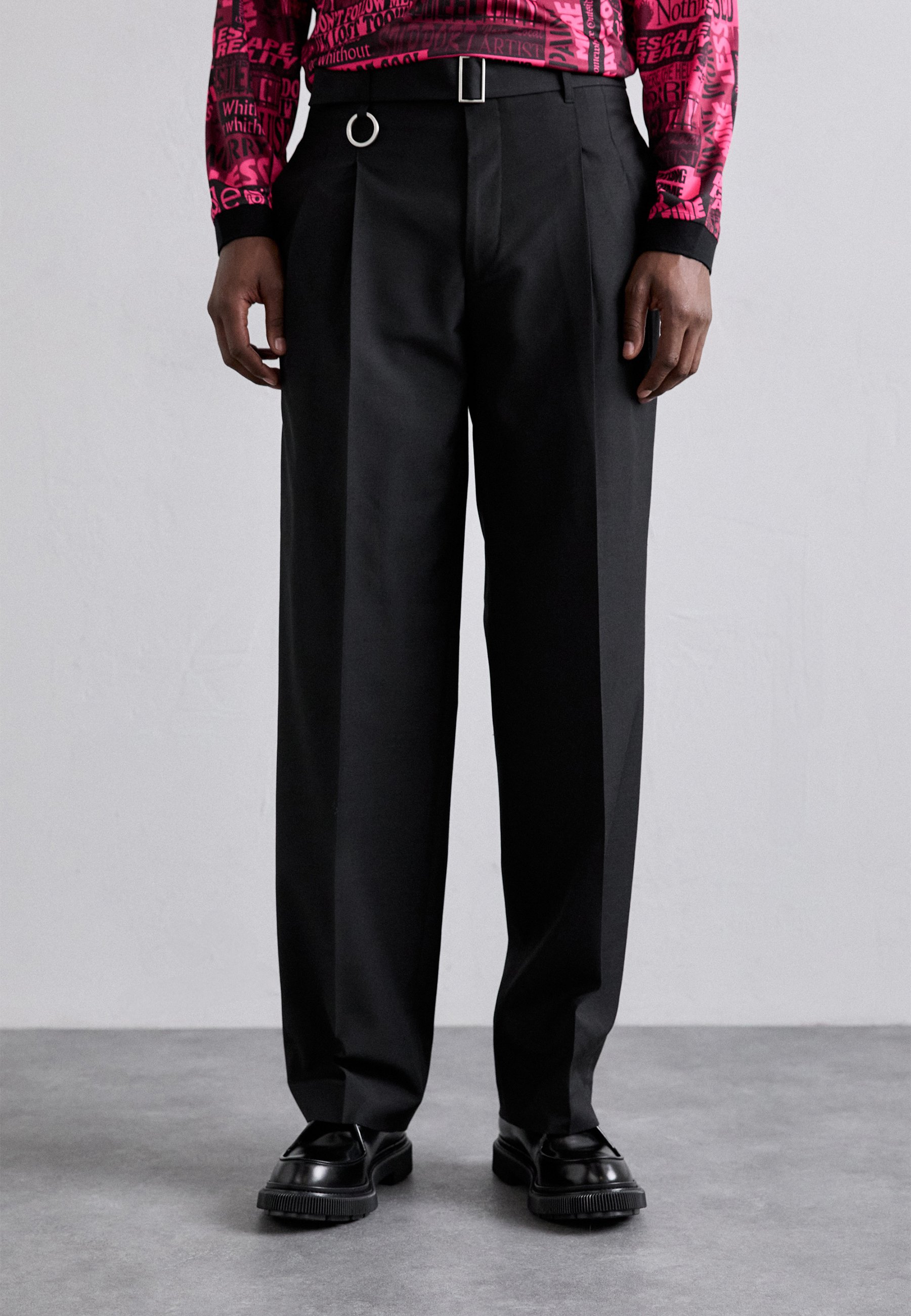 tudes LOOSE SUIT PANT - Suit trousers - black - Zalando.ie