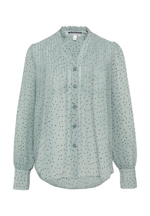 Lichtblauwe blouse met een gerimpelde kraag, lange puffmouwen, knoopsluiting aan de voorkant en zwarte stippen over de hele blouse. Zachte, doorschijnende stoftextuur.