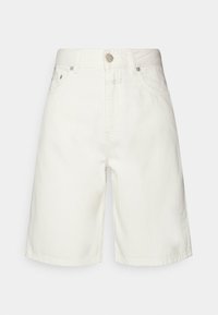 Shorts en denim blanc au style droit, avec cinq poches, une fermeture éclair et un bouton. Design simple, sans motifs ni accents visibles.