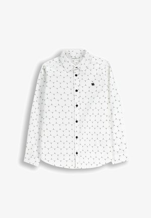 Biała koszula z długim rękawem z czarnym geometrycznym wzorem, zapinana na guziki z kołnierzykiem typu button-down i małym haftowanym logo. Czarna guziki z przodu.