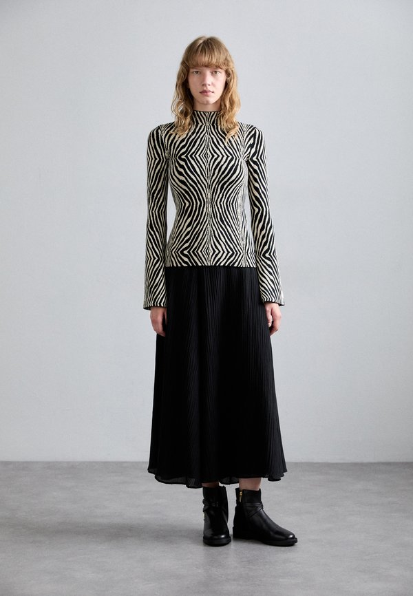 ABIGAIL FLAT BOOTIE - Classic ankle boots4