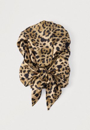 Beżowo-czarna apaszka do włosów w panterkę, ozdobiona dużą kokardą. Wykonana z gładkiej tkaniny o miękkiej fakturze.