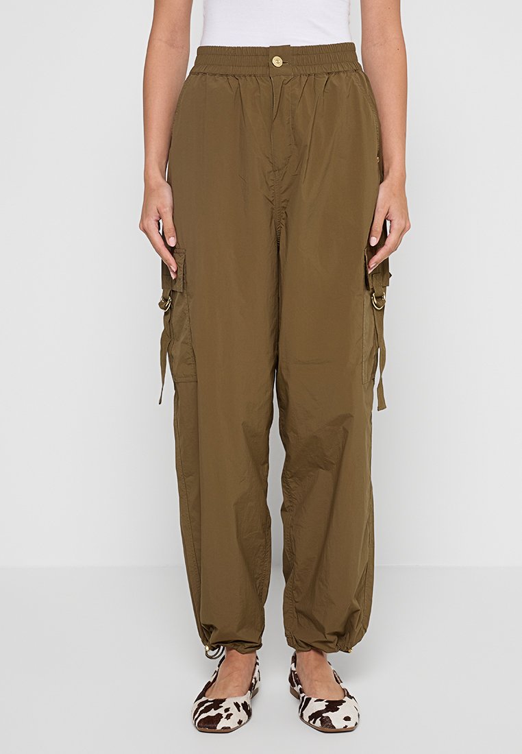 Barbour International Cargobroek olijfgroen Barbour International Cargobroek olijfgroen