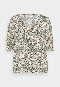 Blusa floral com decote em V, mangas curtas bufantes, fundo preto e padrões de flores multicoloridas em rosa, amarelo e verde.