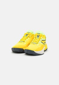 New Balance TWO WXY V5 UNISEX - Obuća za košarku - lemon zest