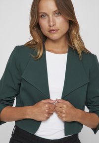 VILA VIHER CROPPED - Blazer - pine grove