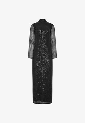 Schwarzes Langarmkleid mit hohem Kragen, das eine gemusterte Textur und verstreute, glänzende Pailletten aufweist.