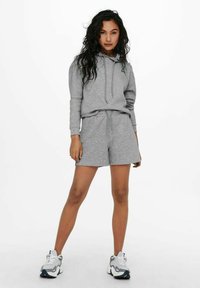 ONLY Play ONPLOUNGE LIFE - Spordišortsid - light grey melange