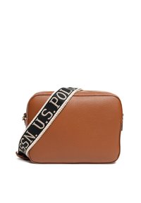 Borsa a tracolla in pelle marrone con effetto texture, con tracolla a righe nere e crema con scritta "U.S. Polo", chiusura con zip, forma rettangolare.