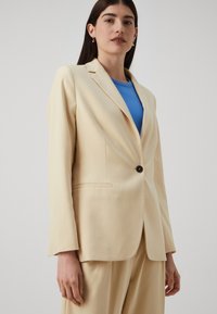 Tommy Hilfiger REGULAR  czerwony