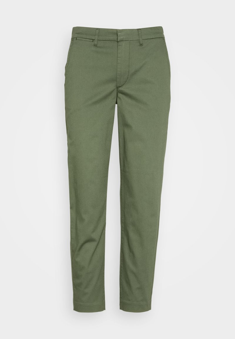 Chino en coton vert avec une coupe slim, dotés de poches avant et d'un devant plat. Design à jambes droites, texture lisse et détails minimaux.