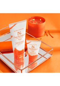 Bumble and bumble HAIRDRESSER'S INVISIBLE OIL MASK - Maska do włosów