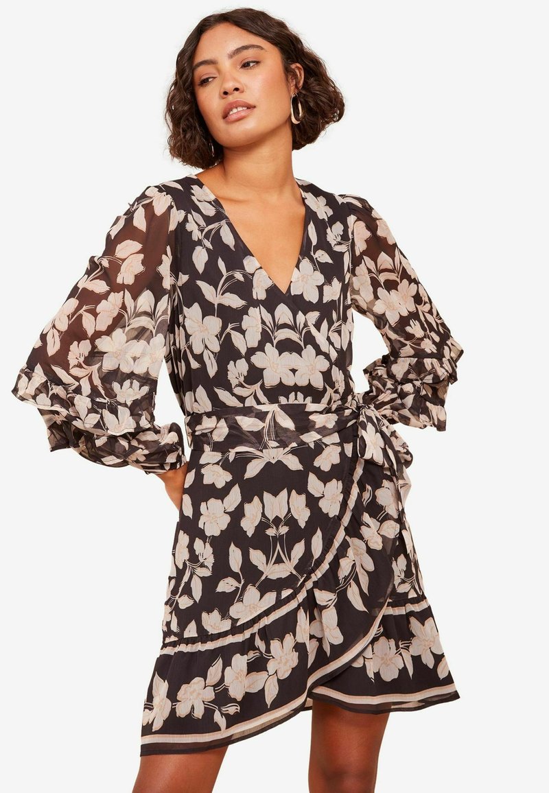 Friends Like These REGULAR FIT RUFFLE WRAP - Denné šaty - cream