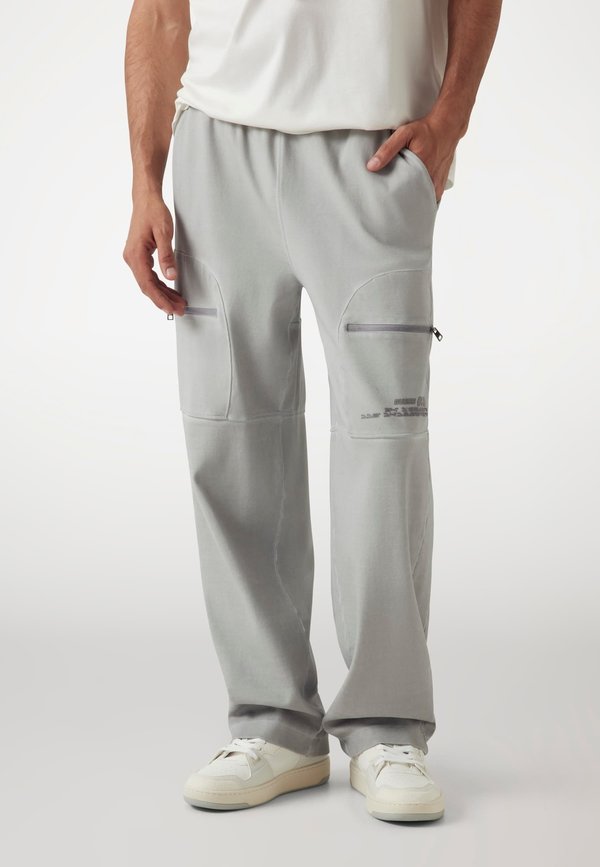 WIDE - Jogginghose - hellgrau