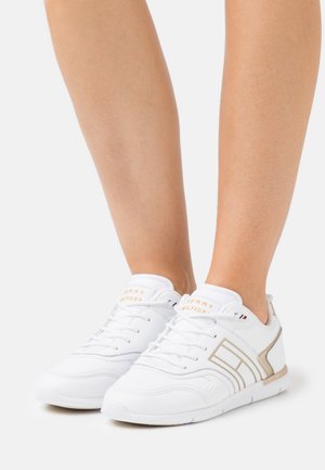 METALLIC LIGHTWEIGHT - Joggesko - gold