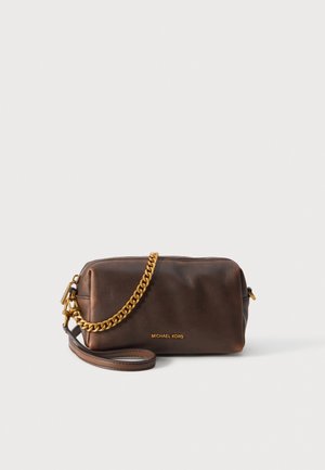 MICHAEL Michael Kors, BRYANT - Чанта за носене през рамо - chocolate