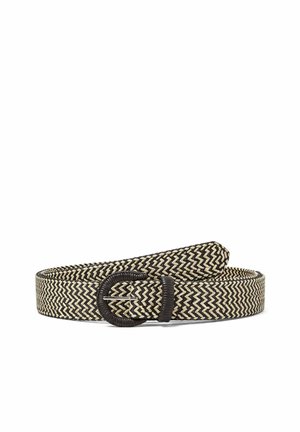 Ceinture tissée noire et beige avec motif en zigzag, boucle noire arrondie et passant assorti, enroulée sur fond blanc.