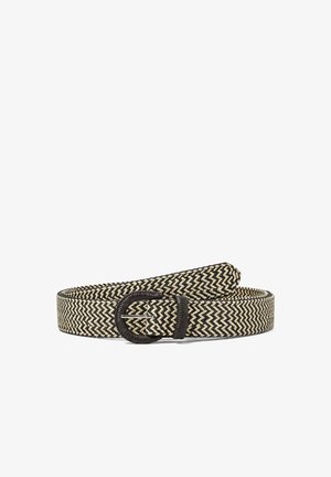 Ceinture tissée noire et beige avec motif en zigzag, boucle noire arrondie et passant assorti, enroulée sur fond blanc.