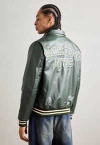 Schott STRIPE - Bomber stiliaus striukė - green/offwhite