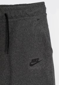 Nike Sportswear TECH WINTERIZED PANT - Träningsbyxor - black